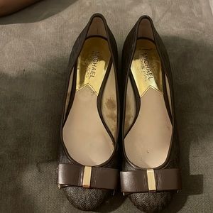 Michael Koras pumps